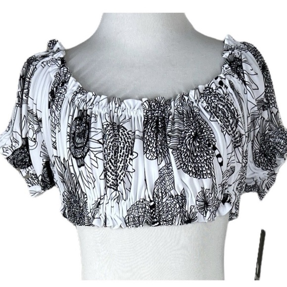 Norma Kamali JOSE TOP NWT Size Small - Picture 4 of 6